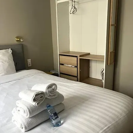 Ferienwohnung 4 Personnes - St Lazar Sur Cour Paris Exterior foto